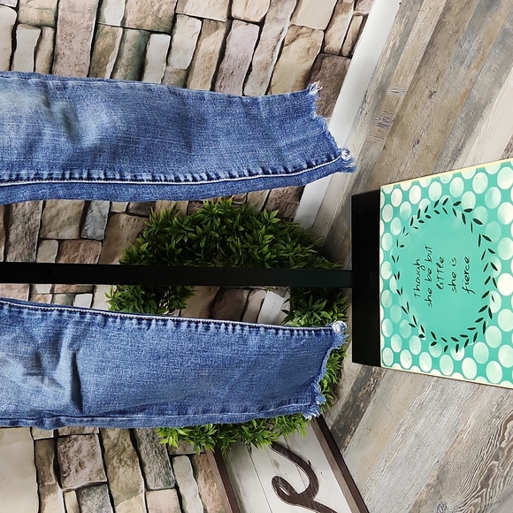 Blank NYC Skinny Jeans - Picture 6 of 10